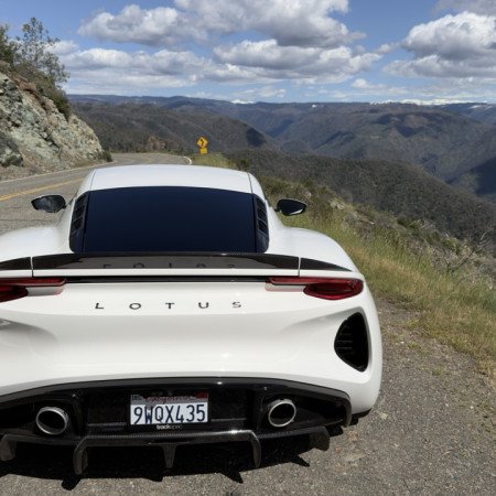 The rear view of the custom body kit CT Carbon